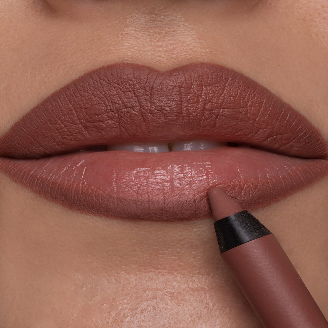 Stay On Me Lip Liner Matita Labbra Lunga Tenuta Waterproof 172 Martora_DDP113172_Diego Dalla Palma-2