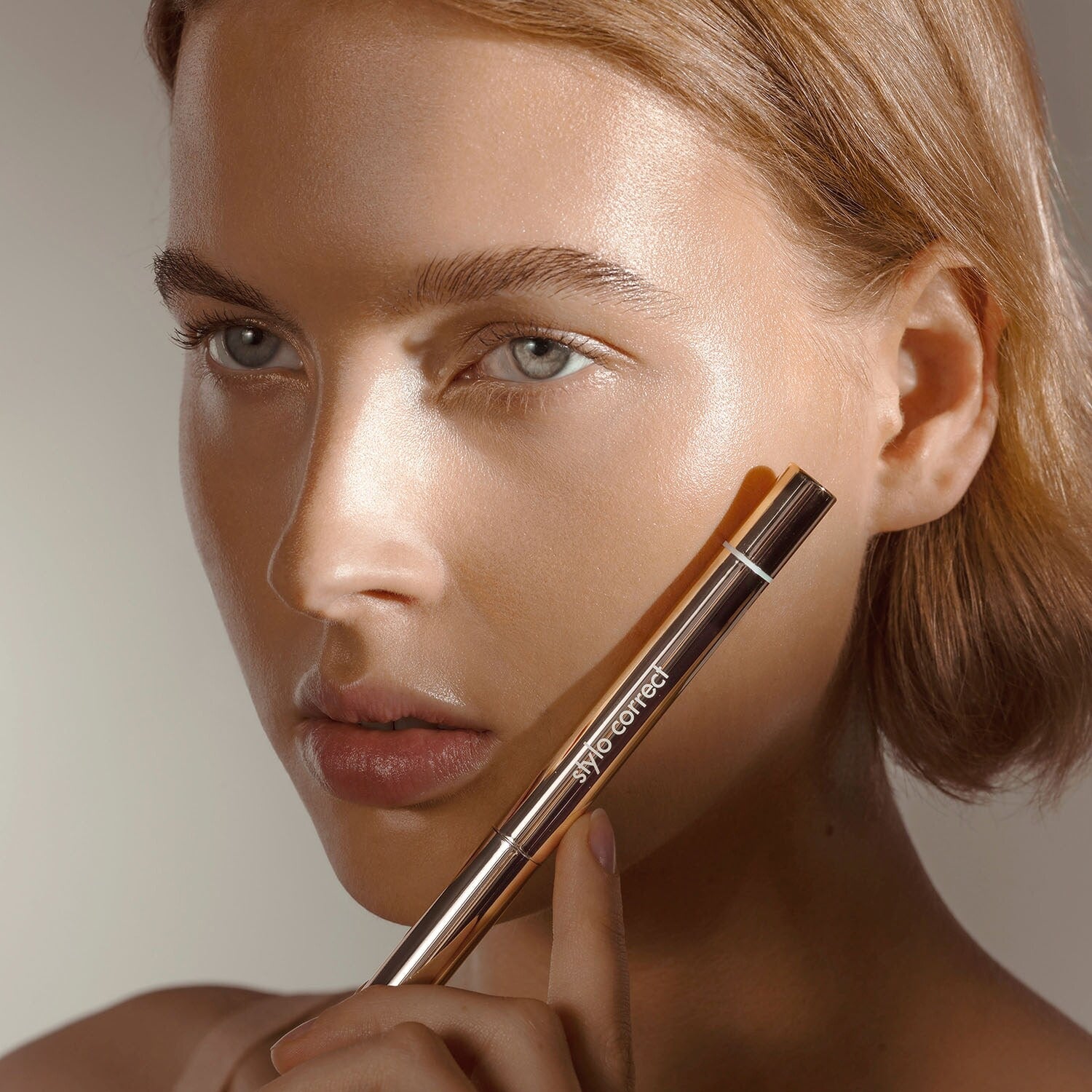 Stylo Correct Correttore Anti-imperfezioni 00 
_SIS184721_Sisley-4