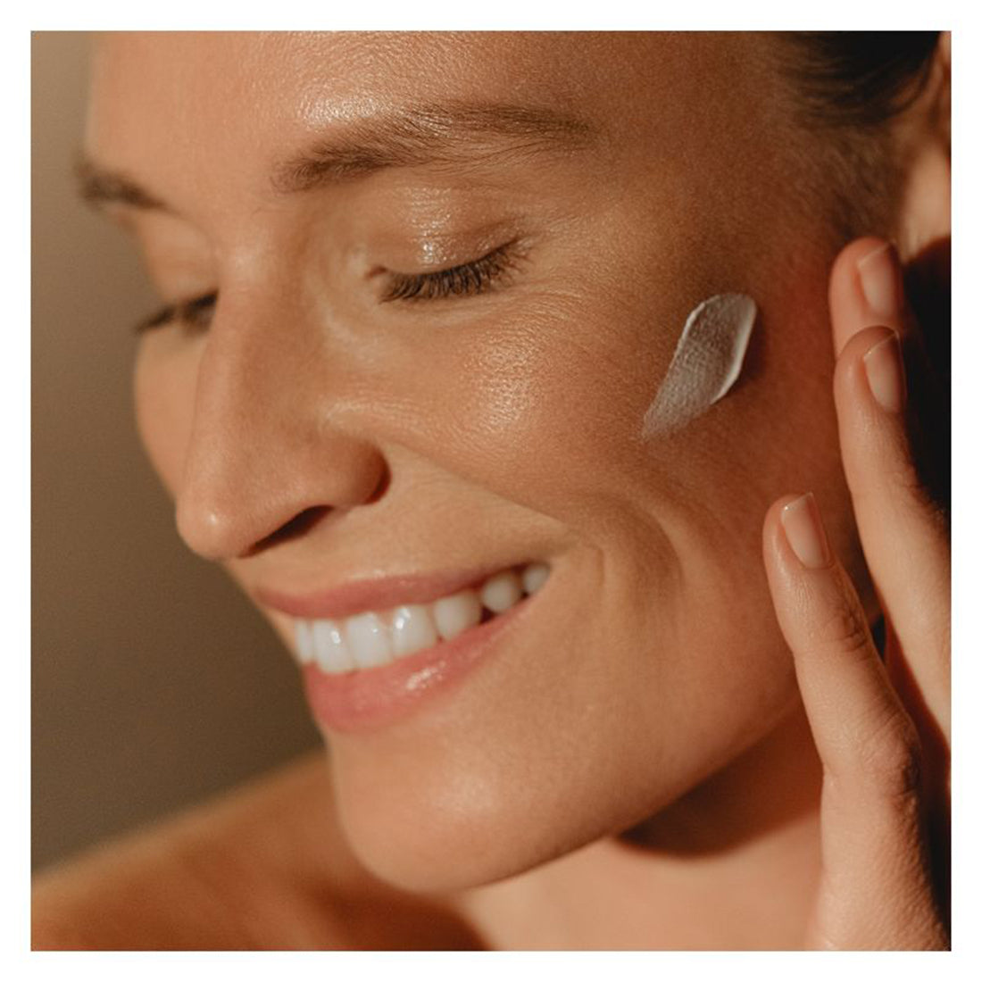 Sunleya Soin Solaire Anti Age SPF 50+ 50 ML_SIS168366_Sisley-3