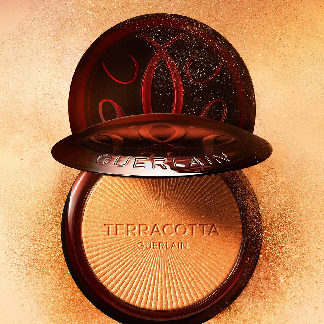 Terracotta Luminizer La Poudre Illuminante 01 Warm Gold_GUE043566_Guerlain-5