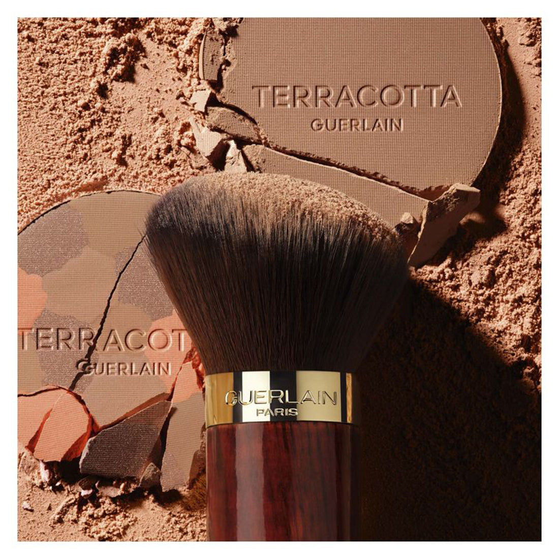 Terracotta Luminizer La Poudre Illuminante 05 Fonce Dorè_GUE044079_Guerlain-6