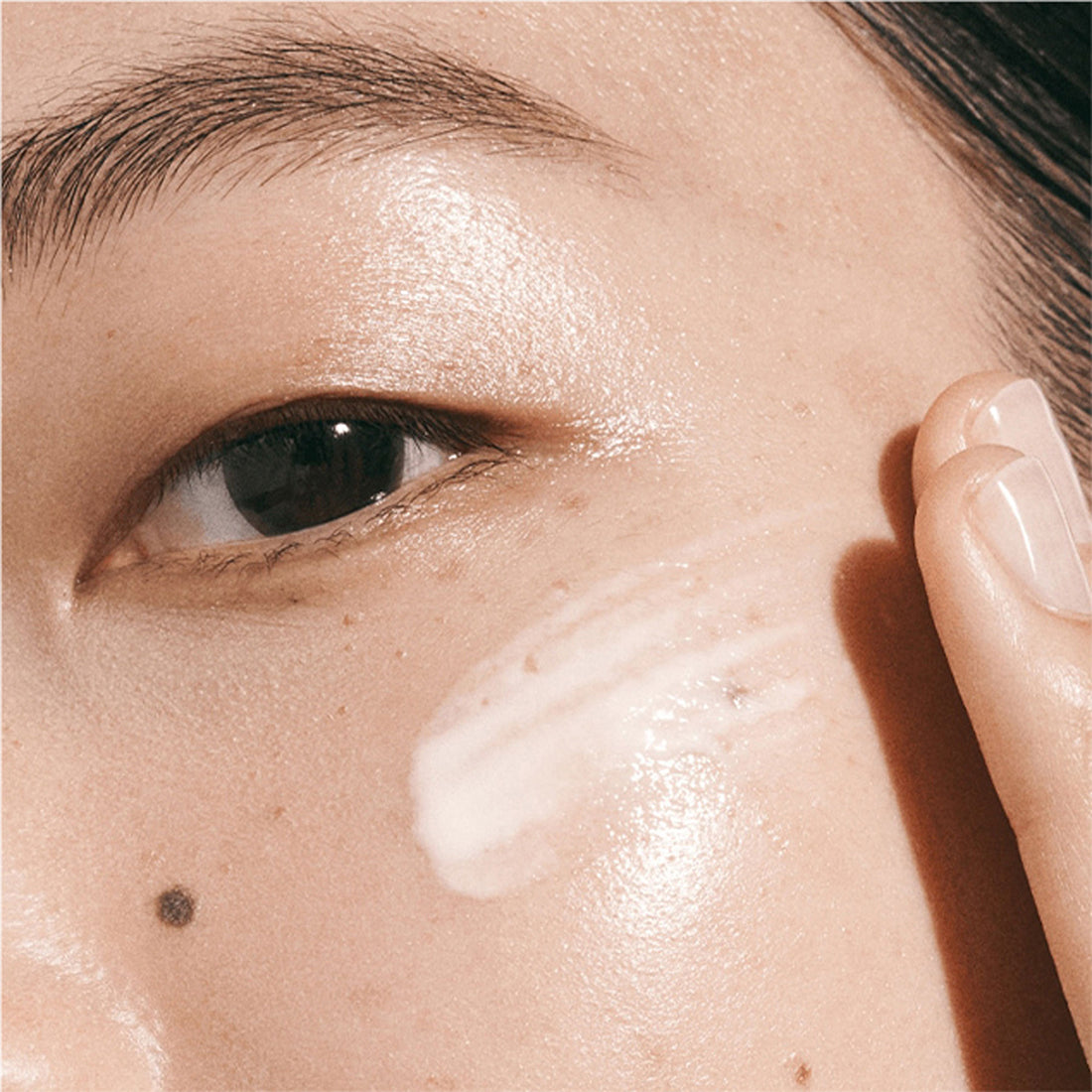 The Hydrating Infused Emulsion Emulsione Idratante Levigante 125 ML_LM5XPX010000_LA MER-5