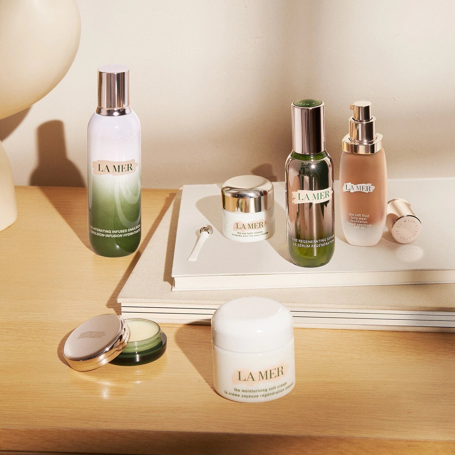 The Soft Fluid Long Wear Foundation SPF20 320 Blush_LM5FT2310000_LA MER-6