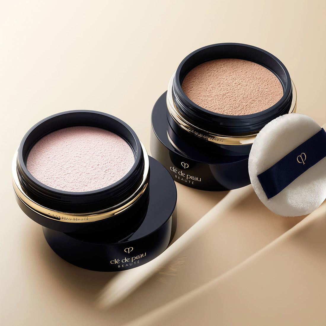 Traslucent Loose Powder Cipria in Polvere_CDP10217769101_Clé de Peau Beauté-4