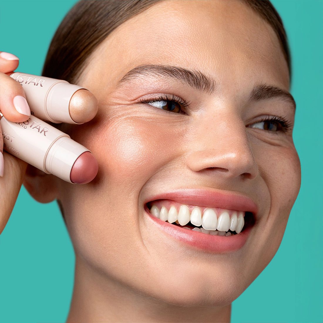 Twist Glowy Blush Stick 02 Eterea_COL7005851_Collistar-3