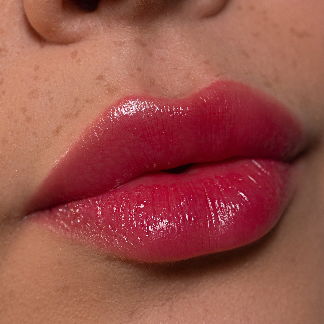Ultra Rich Sheer Lipstick Rossetto Luminoso Idratante 185_DDP101185_Diego Dalla Palma-5