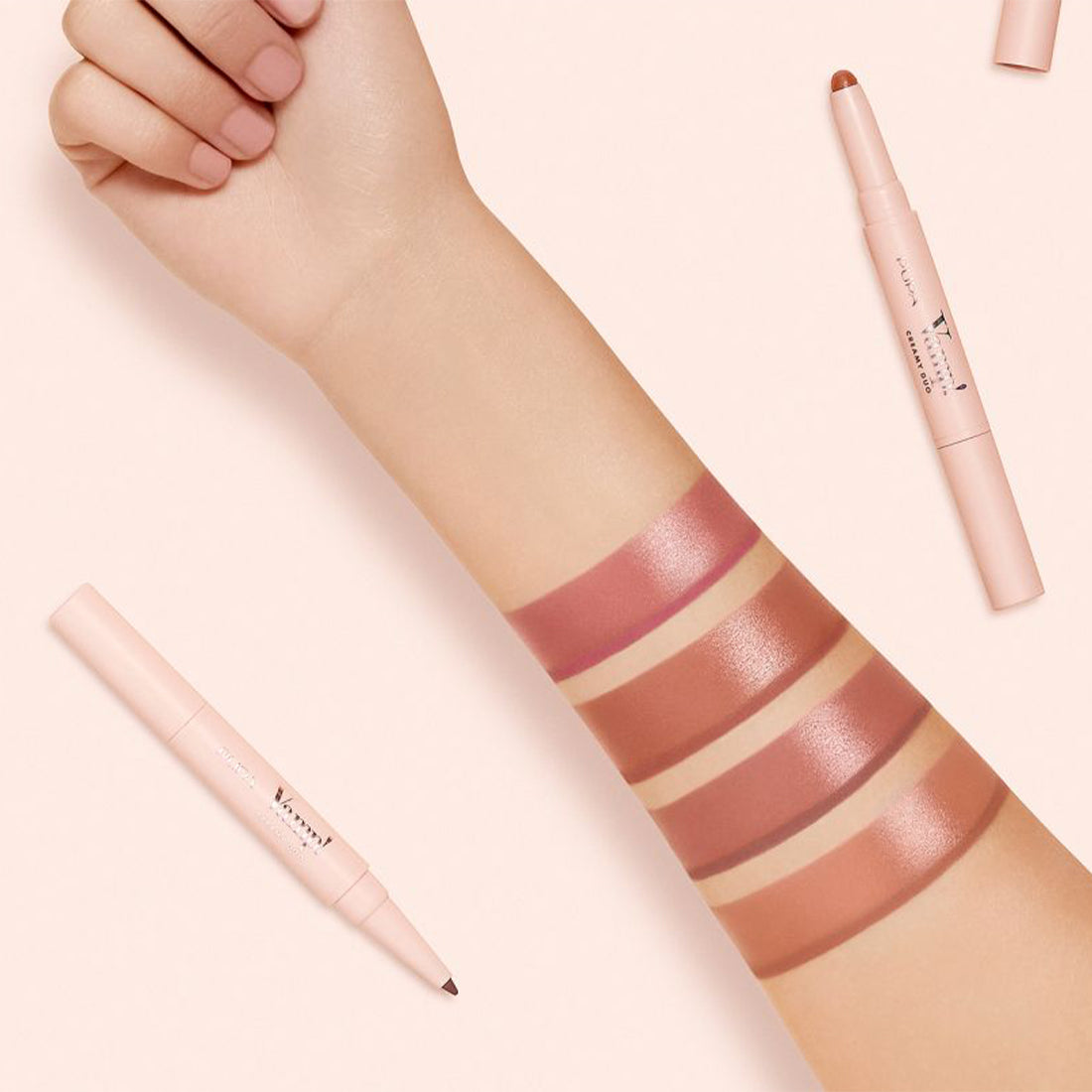 Vamp! Creamy Duo Matita Labbra Contouring & Rossetto Brillante N004 Light Rose_PUP020122A004_Pupa-3