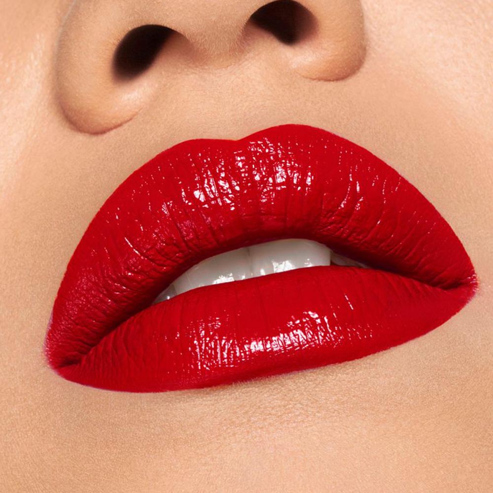 Vamp! Lipstick Rossetto dal Colore Estremo Volumizzante N303 Iconic Red_PUP020114A303_Pupa-2