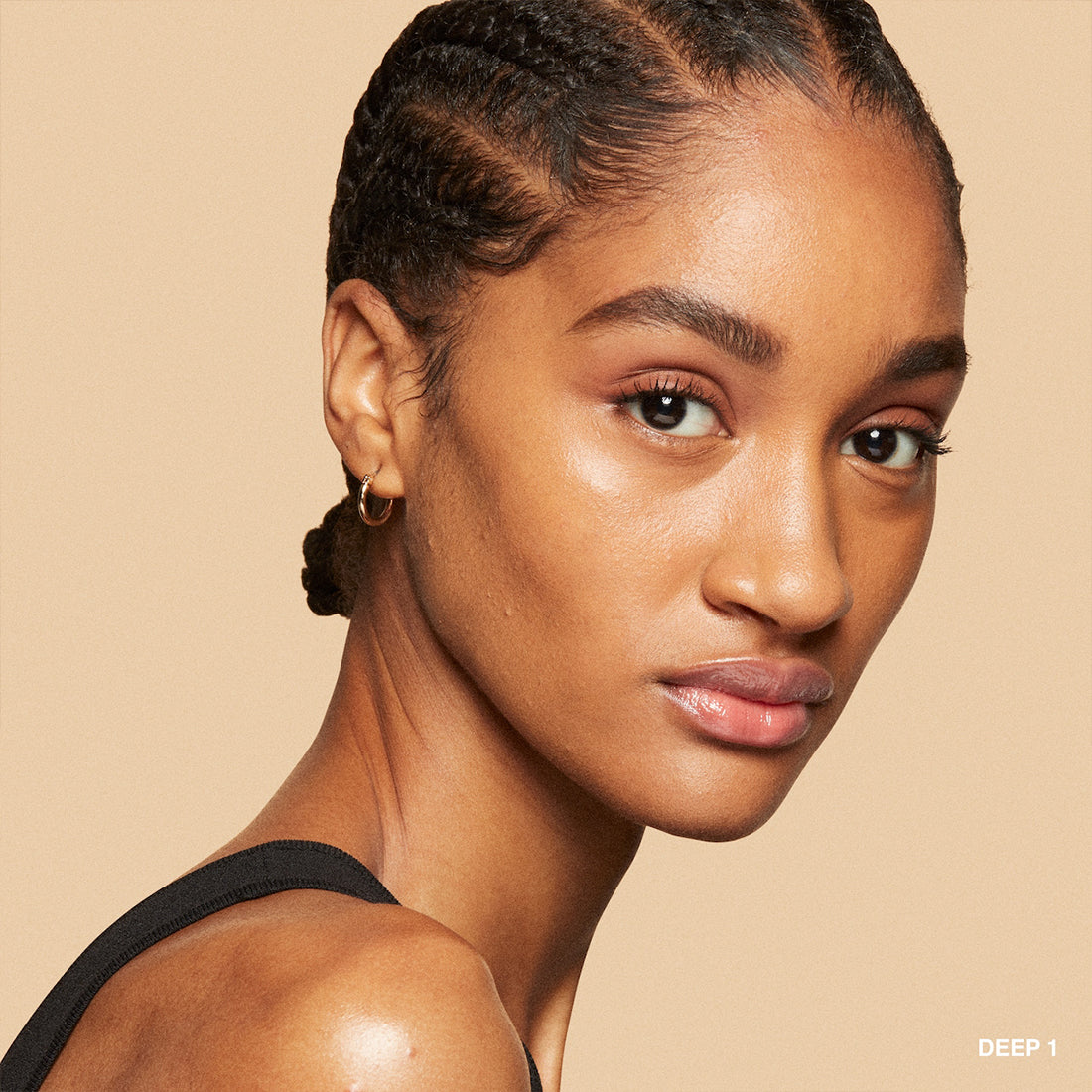Vitamin Enriched Skin Tint Crema Viso Colorata Deep 1_BOBEW5T13_Bobbi Brown-4